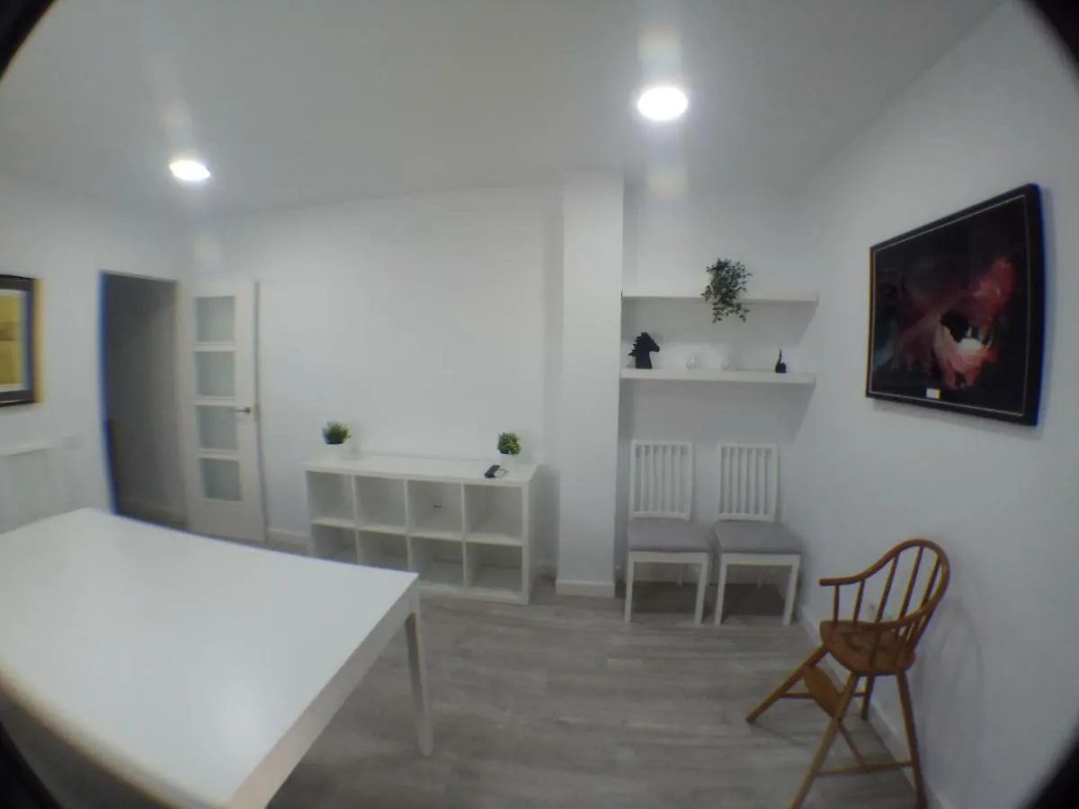 Guesting Ladreda Apartamento Cádiz España